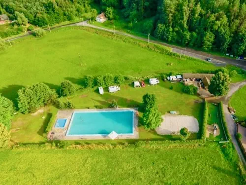 Swimming pool in Kacanovy